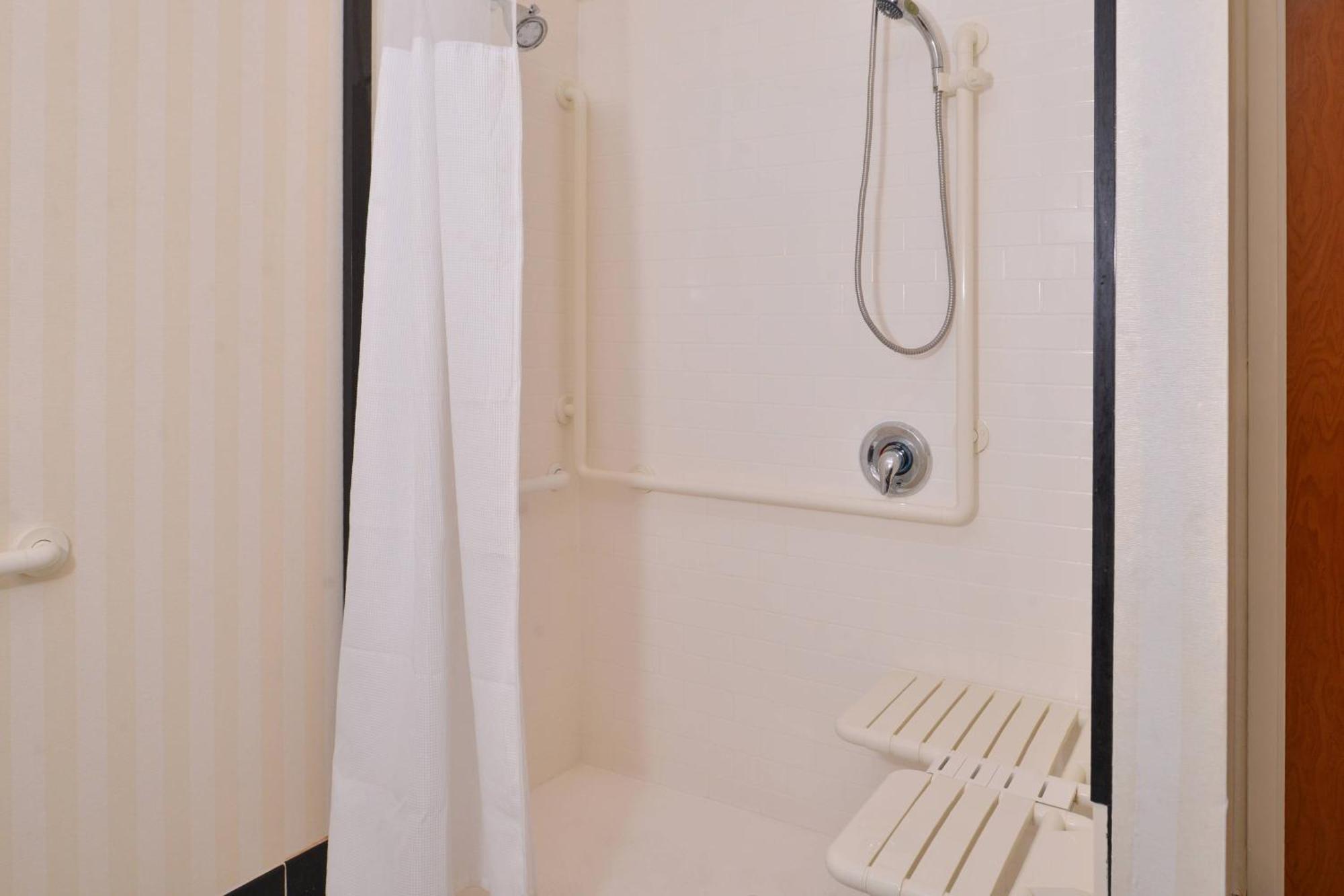 Fairfield Inn And Suites By Marriott Birmingham Pelham/I-65 Екстериор снимка